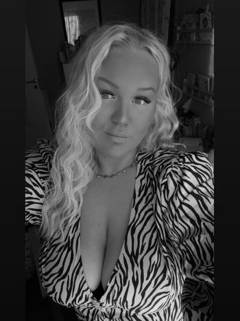 Full leaked Karolina nilsson private photo