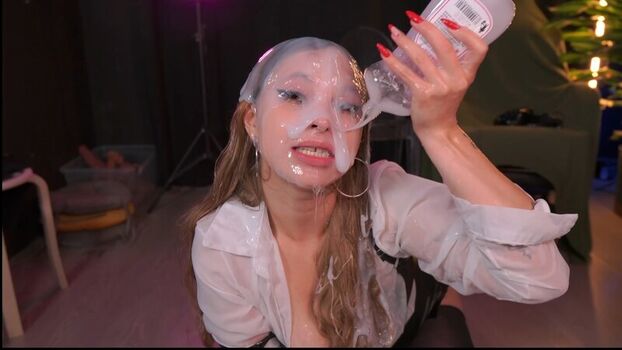 Full leaked Karolineneuer private photo