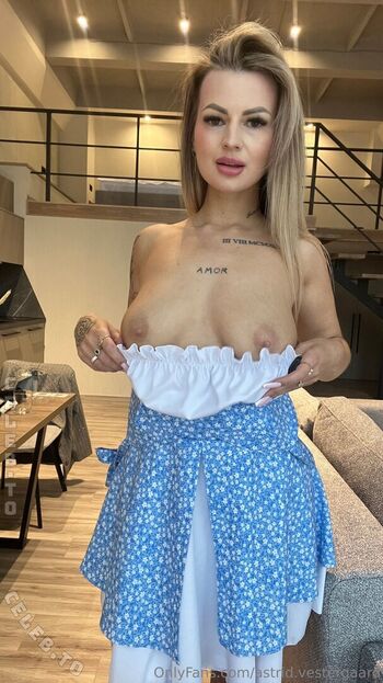 Full leaked Karolinka ofi private photo