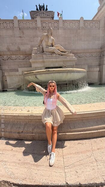 Full leaked Karolinka ofi private photo