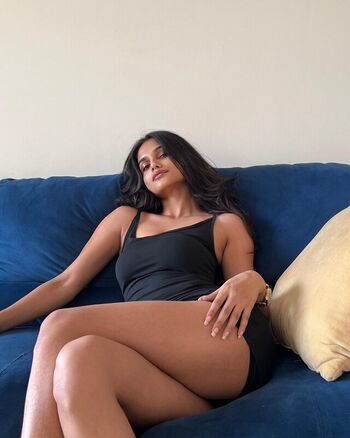 Full leaked Kashish kapoor private photo