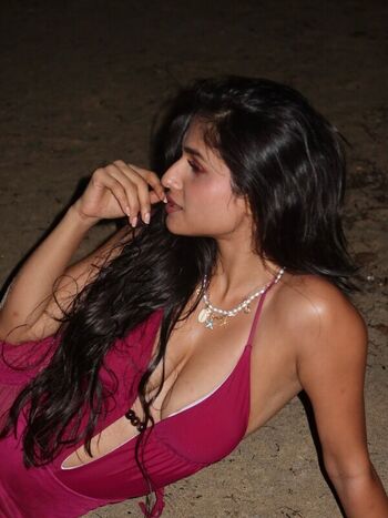 Full leaked Kashish kapoor private photo