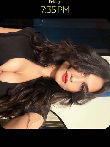Full leaked Kashish kapoor private photo