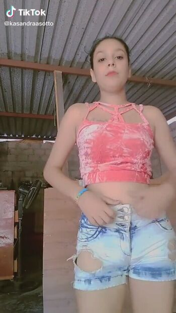 Full leaked Kassandra sotto private photo