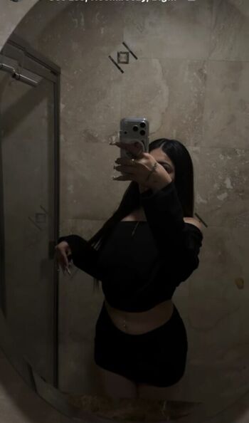 Full leaked Kassandra private photo