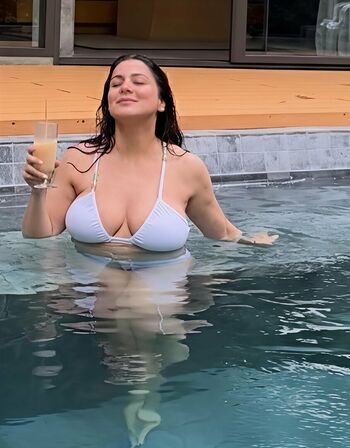 Full leaked Kat dennings private photo