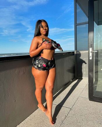 Full leaked Katanahtease private photo