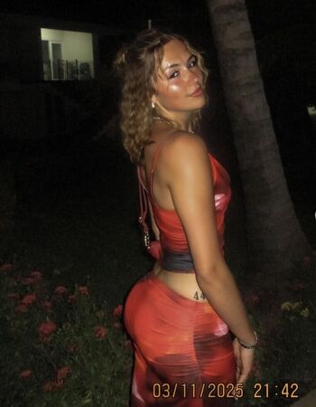 Full leaked Kate briscoe private photo