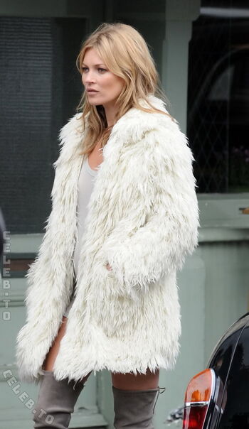 Full leaked Kate moss private photo