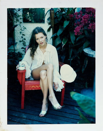Full leaked Kate moss private photo