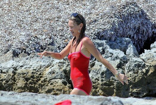 Full leaked Kate moss page private photo