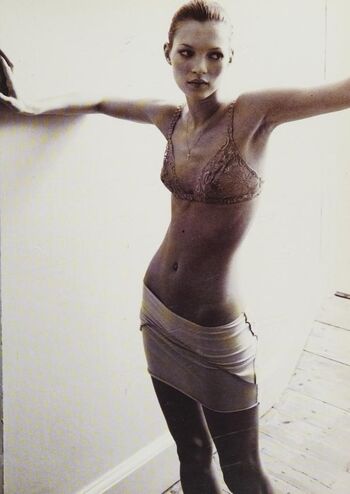 Full leaked Kate moss private photo