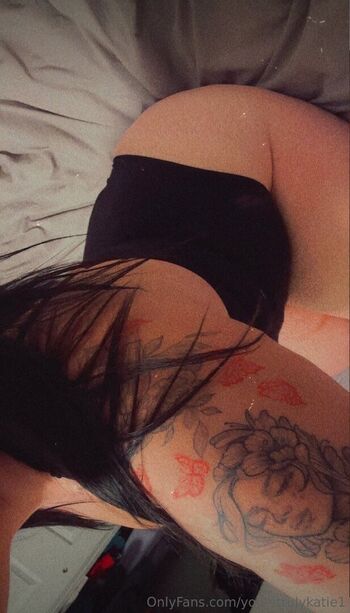 Full leaked Katelyn miears private photo