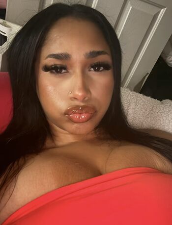 Full leaked Katelynn private photo