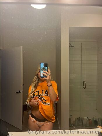 Full leaked Katerinacarney private photo