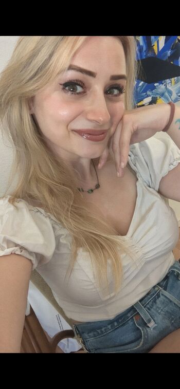 Full leaked Katerino private photo