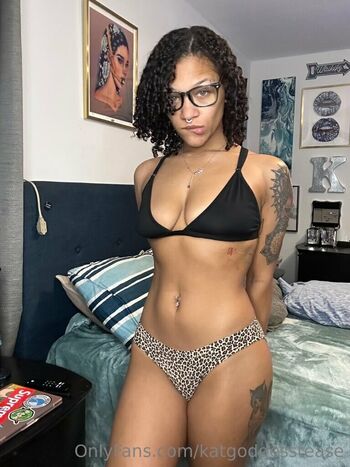 Full leaked Katgoddesstease private photo