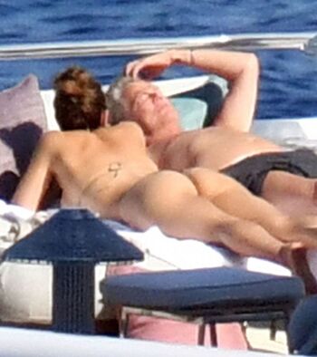 Full leaked Katharine private photo