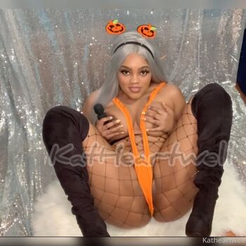 Full leaked Katheartwell private photo