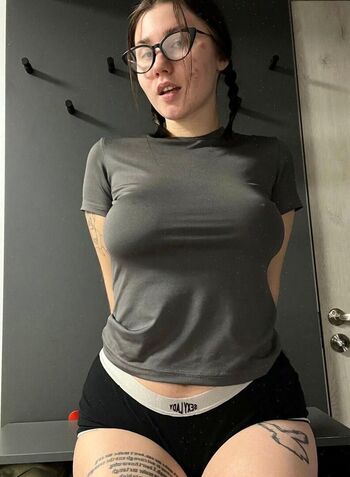 Full leaked Kathie private photo