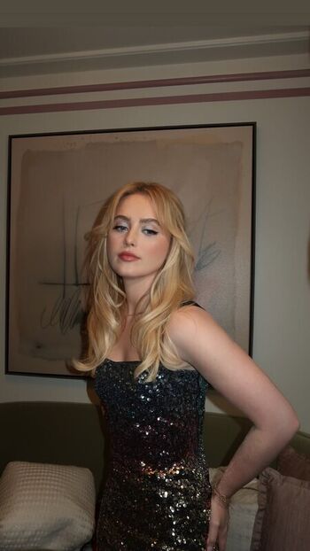 Full leaked Kathrynton private photo