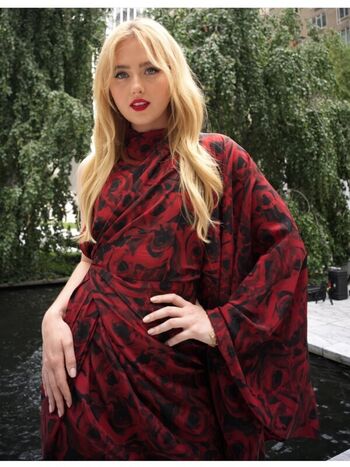 Full leaked Kathrynton private photo