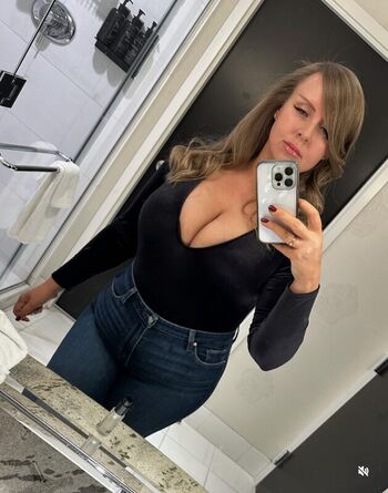 Full leaked Kathyyamorr private photo
