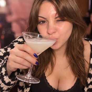 Full leaked Katie elizzy bugs page private photo