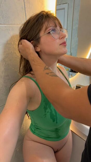 Full leaked Katie elizzy bugs private photo