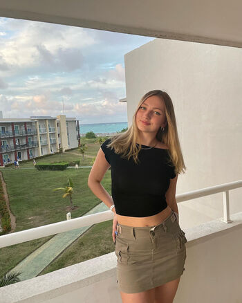 Full leaked Katie liakin private photo