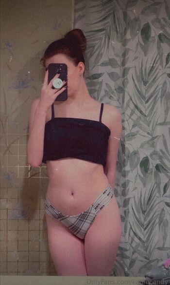 Full leaked Katiiecandy private photo