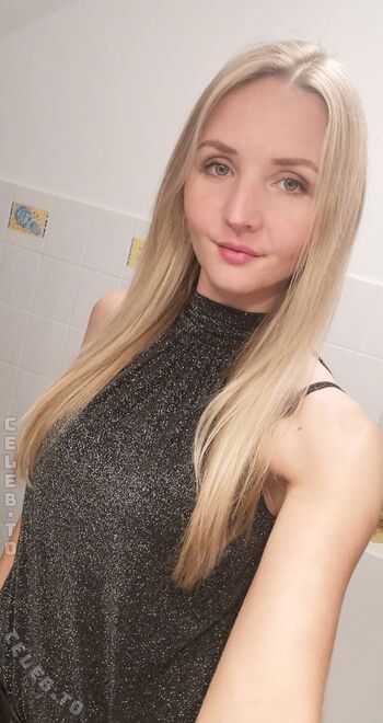 Full leaked Katjawi private photo