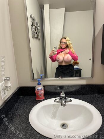 Full leaked Katrina thicc private photo