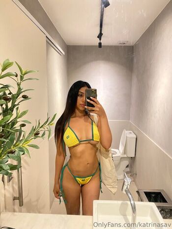 Full leaked Katrinasav private photo