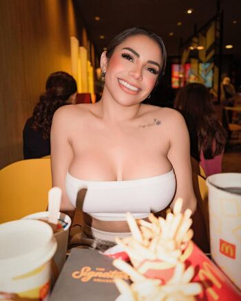 Full leaked Kattsanhen private photo