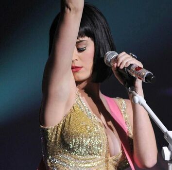Full leaked Katy perry private photo