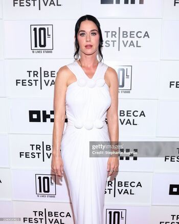 Full leaked Katy perry page private photo