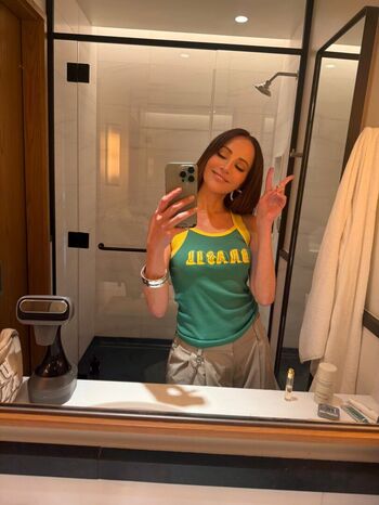 Full leaked Kay adams private photo