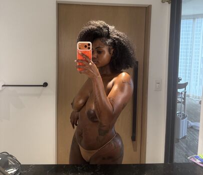 Full leaked Kaye collins private photo
