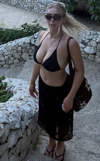 Full leaked Kayla g private photo