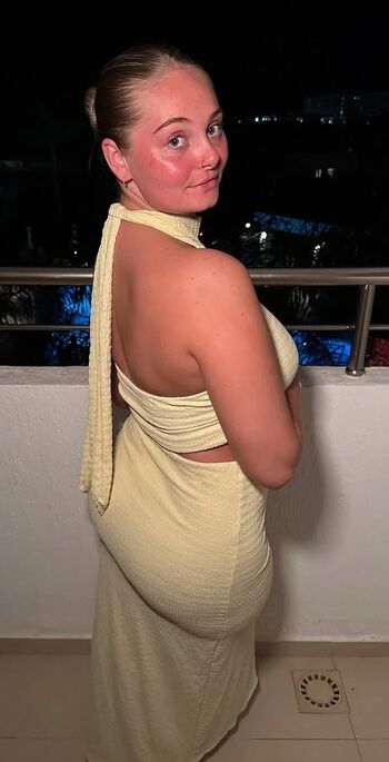 Full leaked Kayley langridge private photo