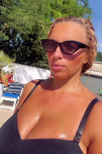 Full leaked Kayna samet private photo
