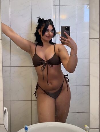 Full leaked Kaz private photo