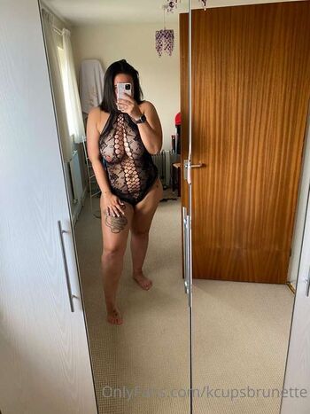 Full leaked Kcupsbrunette private photo