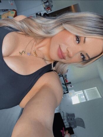 Full leaked Keeks private photo