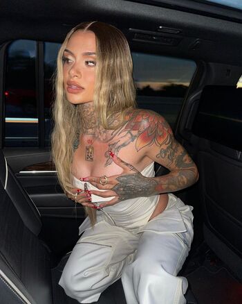 Full leaked Kehlani private photo