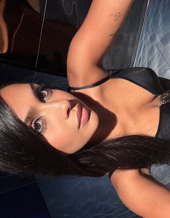 Full leaked Kelliexny private photo