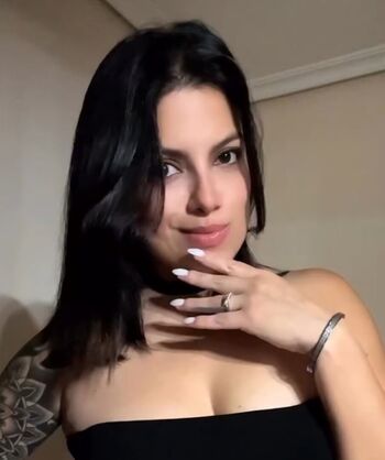 Full leaked Kelly av private photo