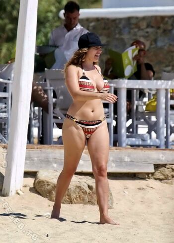 Full leaked Kelly brook page private photo