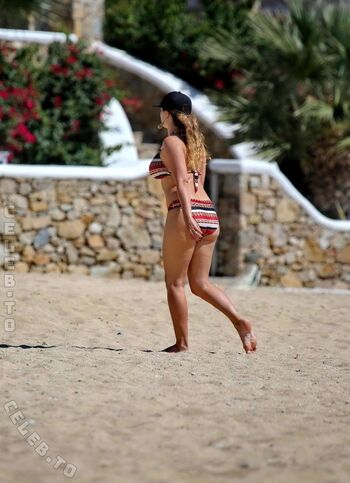 Full leaked Kelly brook page private photo